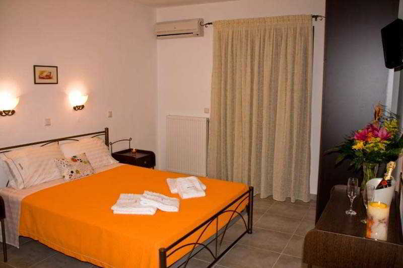 Agnanti Hotel Afytos Luaran gambar